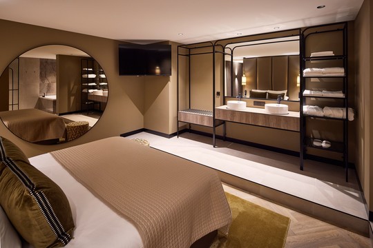 fam suite
